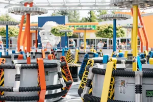 LEGOLAND Zábavní jízda Techno Tea Cups