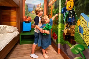 Wioska wakacyjna LEGOLAND® - Forest Adventure LodgeTM - Pokój dzieciecy