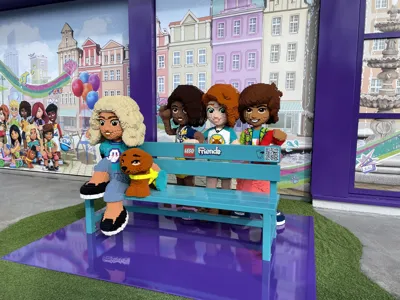 LEGO Friends figures in front of the LEGO Friends Shop in LEGOLAND Deutschland