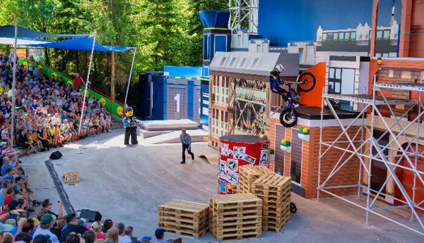 LEGOLAND LEGO City Sommershow in der LEGO Arena