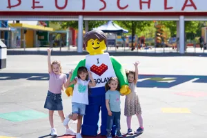 Kinder mit LEGOLAND Bewohner Legoland Boy