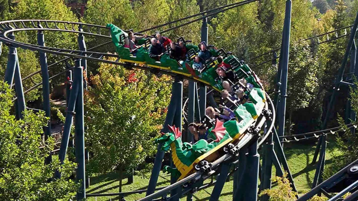 LEGOLAND Fire Dragon Horská dráha video