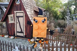 LEGOLAND Bewohner Vicky an Halloween