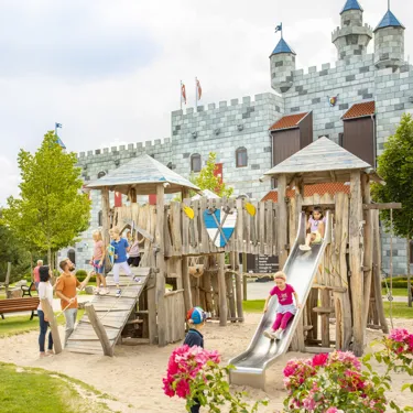 Villaggio turistico LEGOLAND® - Castelli - Fortezza del drago - Parco dei giochi