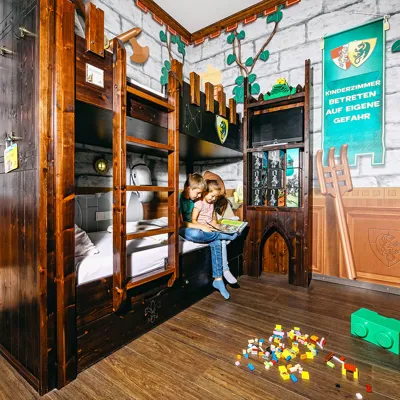 LEGOLAND Feriendorf - Burgen - Ritterburg - Kinderzimmer