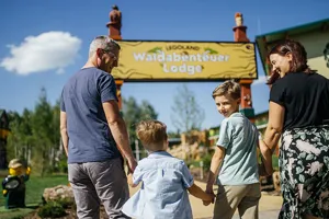 LEGOLAND® Feriendorf - Waldabenteuer LodgeTM