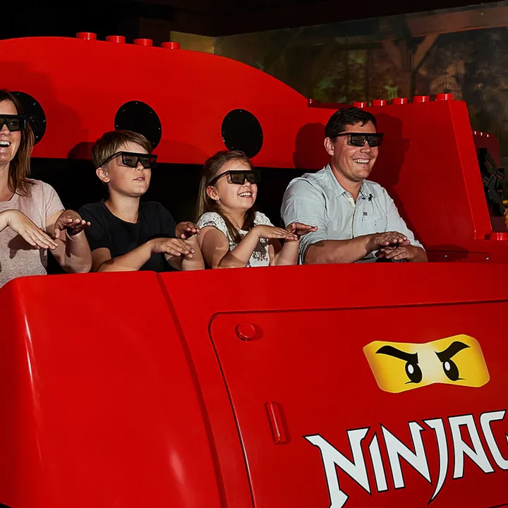 LEGO NINJAGO The Ride interaktives Fahrgeschäft im LEGOLAND